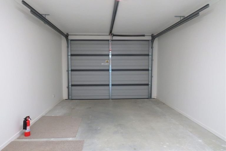 Photo of property in 3 Nohanga Lane, Hobsonville, Auckland, 0616