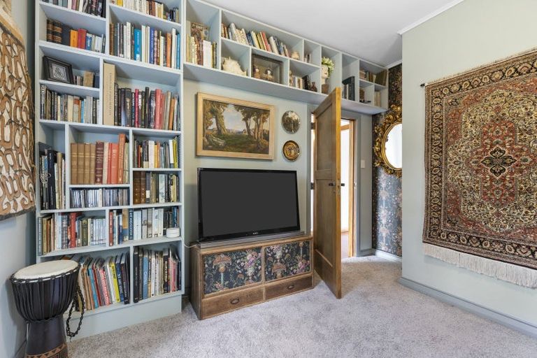Photo of property in 85 Savage Crescent, West End, Palmerston North, 4412