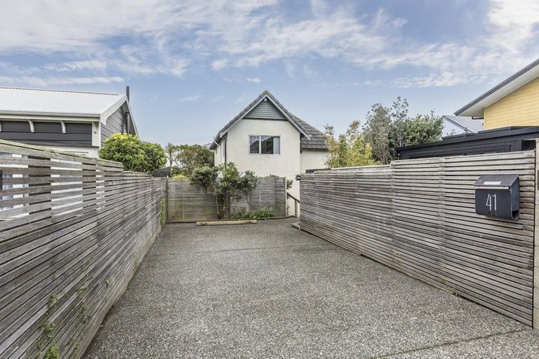 Photo of property in 41 Forres Street, Seatoun, Wellington, 6022