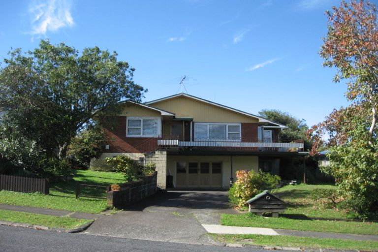Photo of property in 45 La Trobe Street, Pakuranga Heights, Auckland, 2010