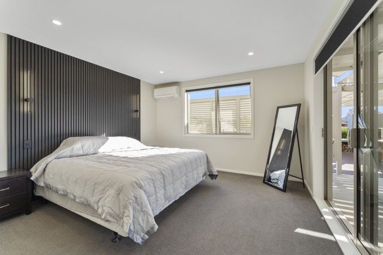 Photo of property in 5 Mahia Lane, Waikanae, 5036