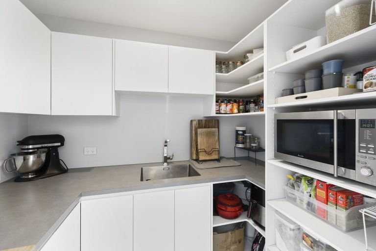 Photo of property in 7 Fairview Place, Levin, 5510