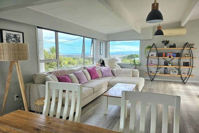 Photo of property in 5 Sunshine Crescent, Kelson, Lower Hutt, 5010