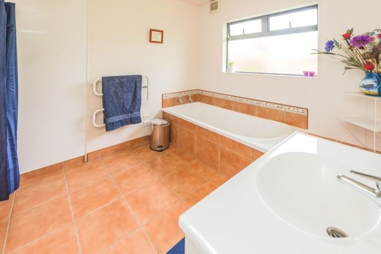 Photo of property in 225 No 3 Line, Whanganui East, Whanganui, 4582