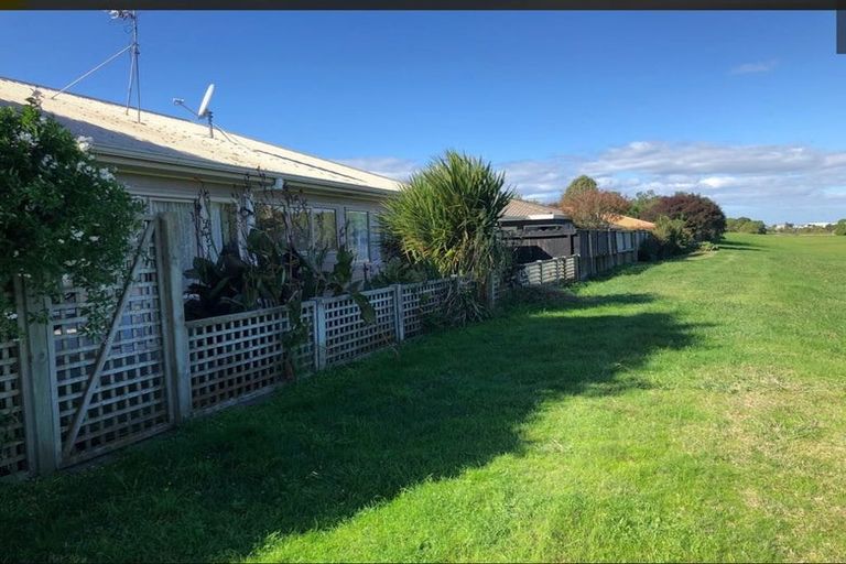 Photo of property in 115 Blake Boulevard, Papamoa Beach, Papamoa, 3118