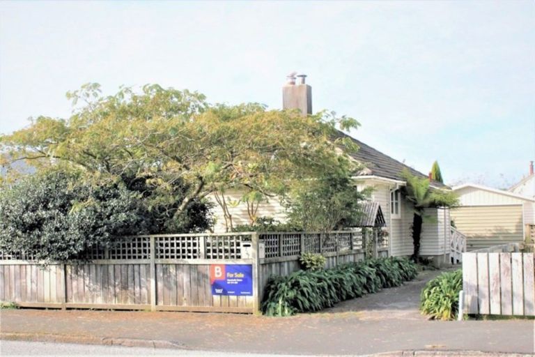 Photo of property in 147 Derby Street, Westport, 7825