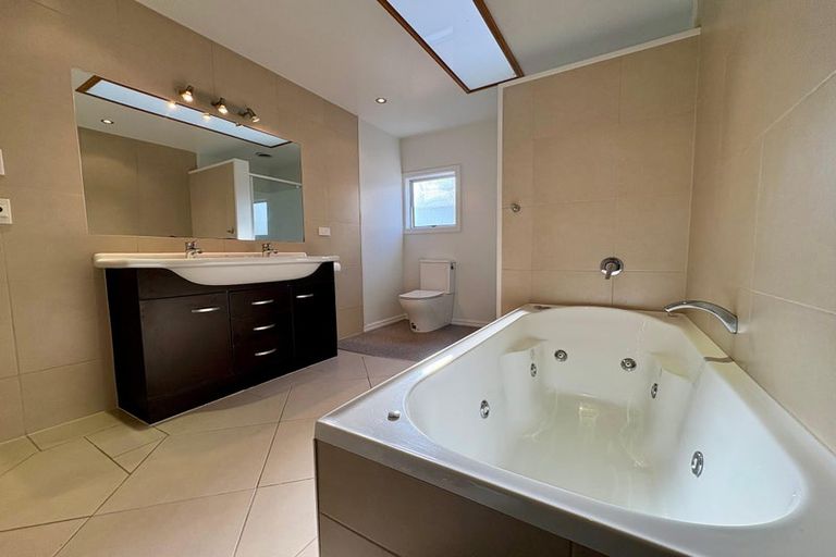 Photo of property in 12 Coughtrey Street, Saint Clair, Dunedin, 9012