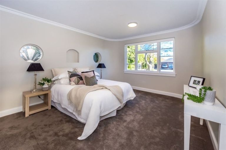 Photo of property in 66 Wilsons Road, Saint Martins, Christchurch, 8022