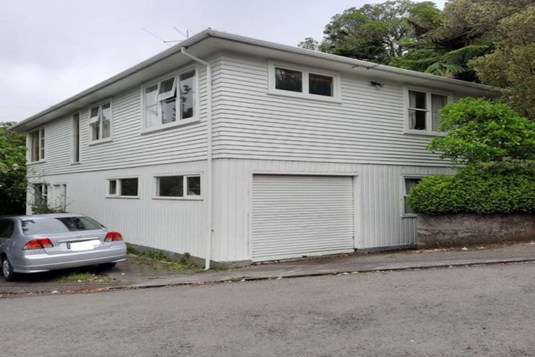 Photo of property in 9 Highbury Road, Highbury, Wellington, 6012