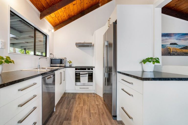 Photo of property in 107 Tobie Place, Whangamata, 3620