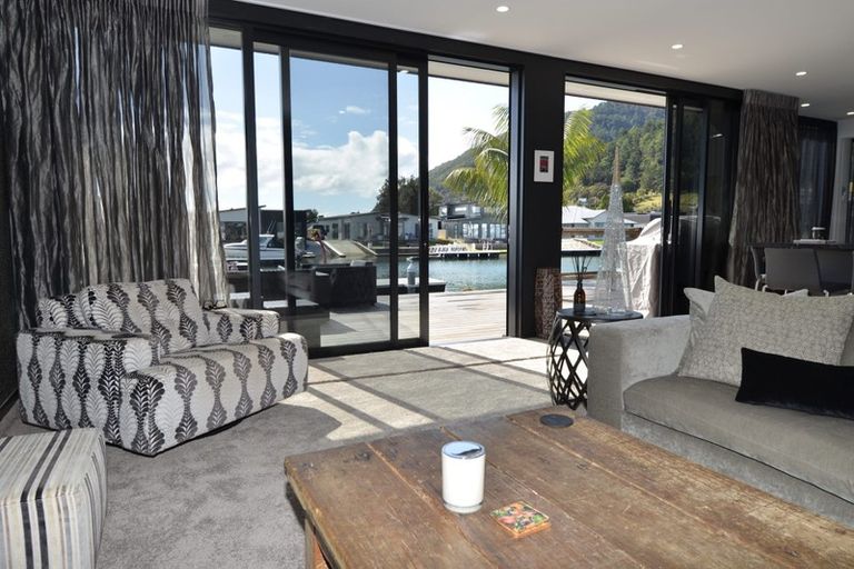 Photo of property in 118 Motu Iti, Pauanui, Hikuai, 3579