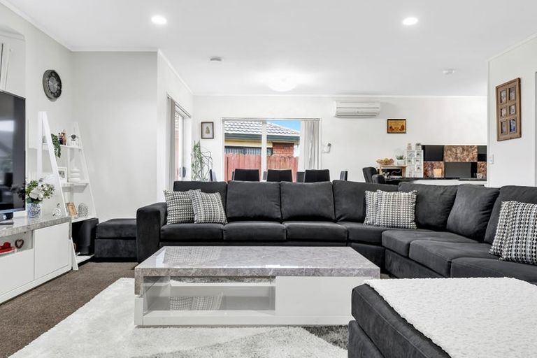 Photo of property in 30 Sheriff Place, Randwick Park, Auckland, 2105