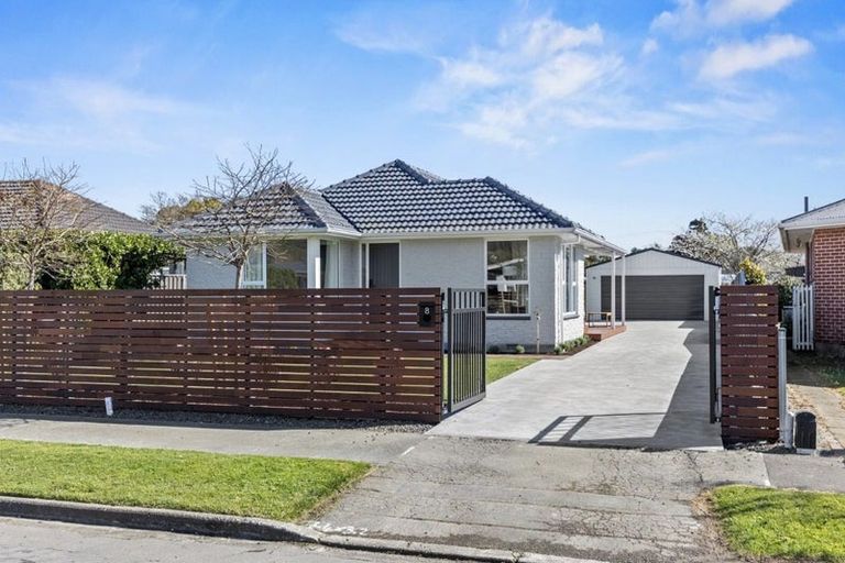 Photo of property in 8 Pahau Place, Cracroft, Christchurch, 8025
