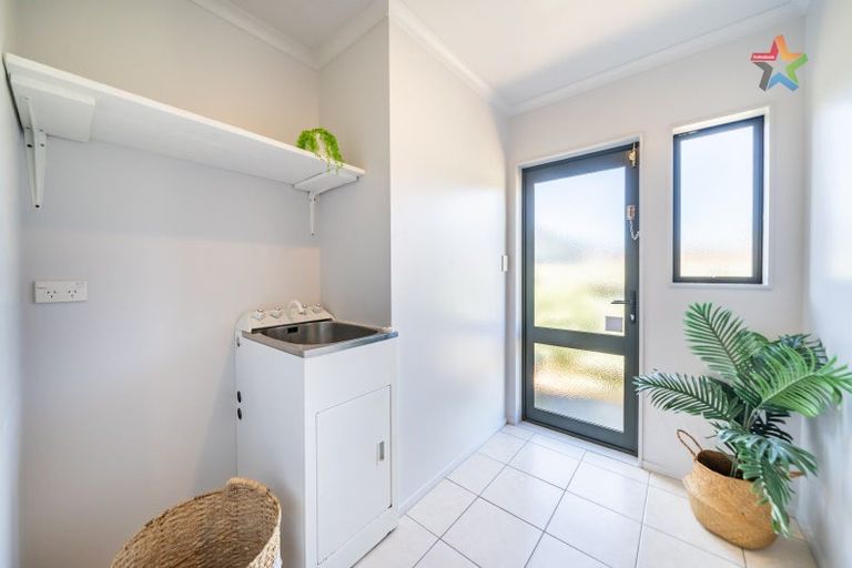 Photo of property in 5b Kilkenny Grove, Wainuiomata, Lower Hutt, 5014