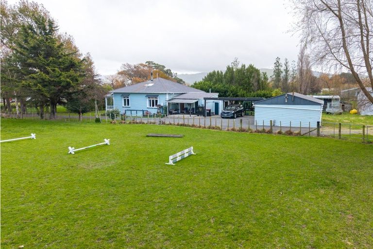 Photo of property in 1 Vogel Street, Woodville, 4920