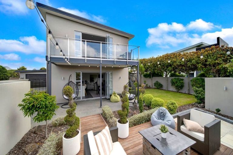 Photo of property in 83 Aston Drive, Waimairi Beach, Christchurch, 8083