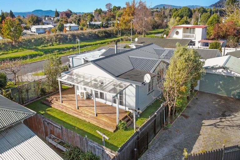 Photo of property in 32 Neil Road, Fairy Springs, Rotorua, 3015