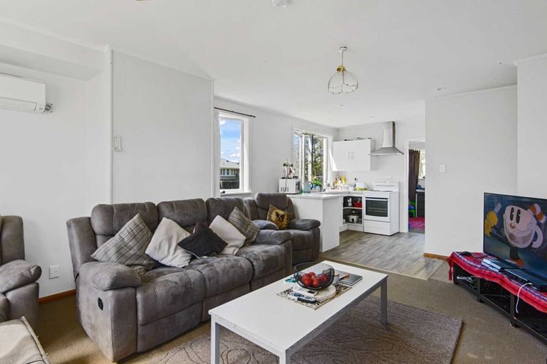 Photo of property in 32 Jollie Street, Linwood, Christchurch, 8062