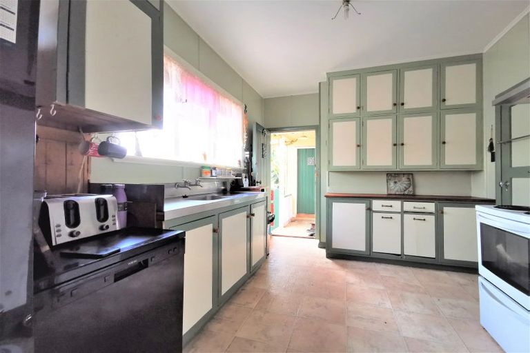 Photo of property in 236 High Street, Dannevirke, 4930