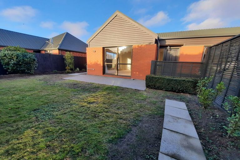 Photo of property in 1/15 Inglewood Place, Avonhead, Christchurch, 8042