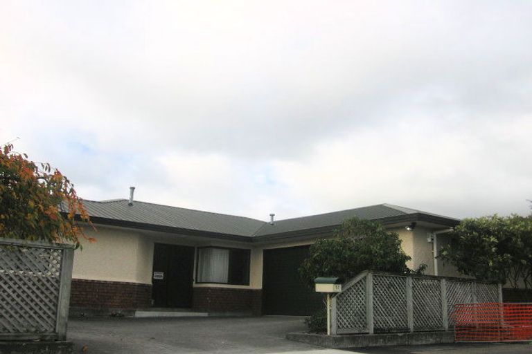 Photo of property in 77 Lyndhurst Street, Takaro, Palmerston North, 4412