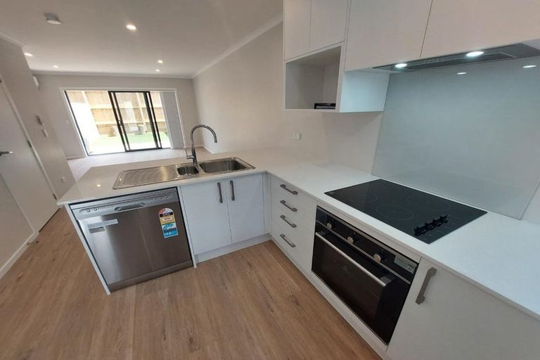 Photo of property in 24/125b Metcalfe Road, Ranui, Auckland, 0612