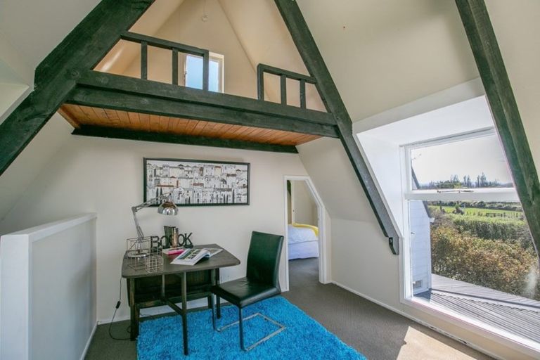 Photo of property in 1 Reading Street, Greytown, 5712