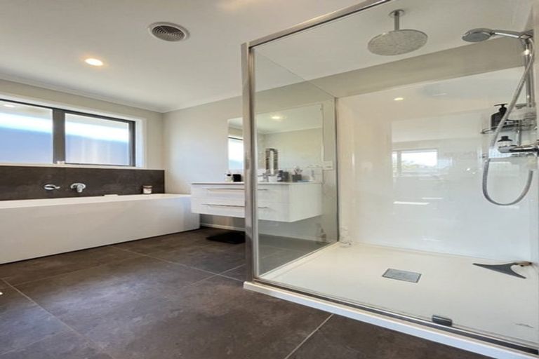 Photo of property in 11 Tide Lane, Whitby, Porirua, 5024