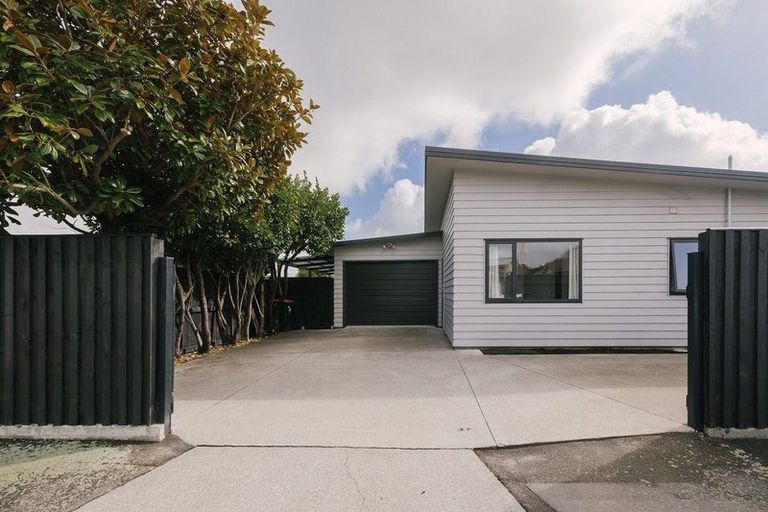Photo of property in 145 Grey Street, Palmerston North, 4410