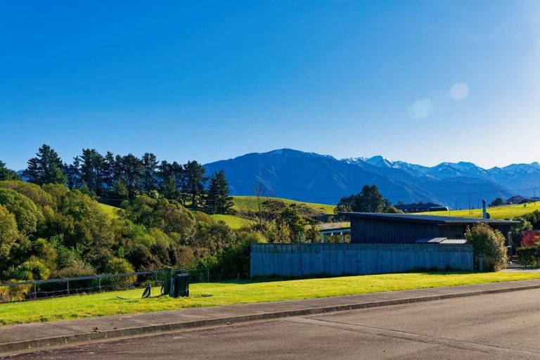 Photo of property in 13 Clemett Court, Kaikoura Flat, Kaikoura, 7371