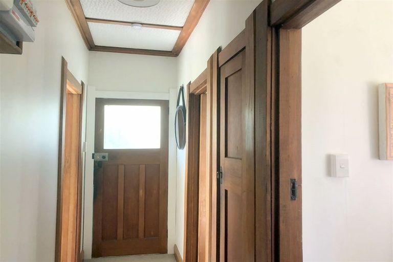 Photo of property in 5 Kitchener Street, Waipukurau, 4200