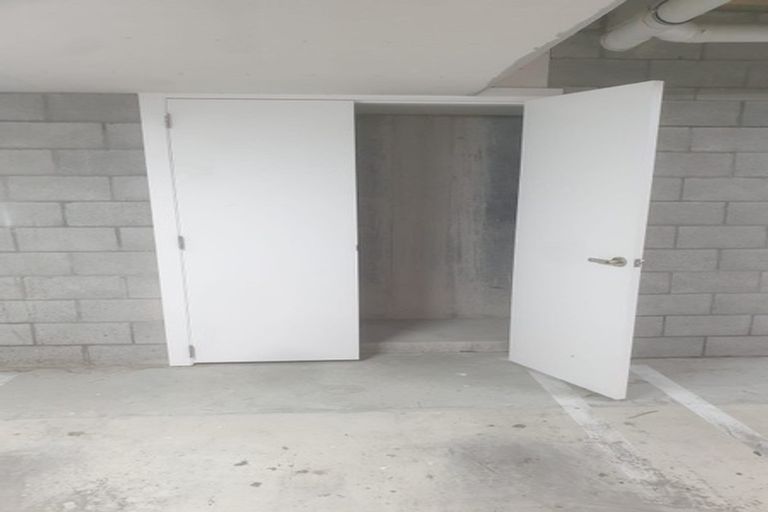 Photo of property in 11/2u Hindmarsh Street, Johnsonville, Wellington, 6037