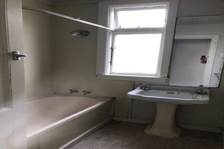 Photo of property in 186 Edgeware Road, Edgeware, Christchurch, 8013