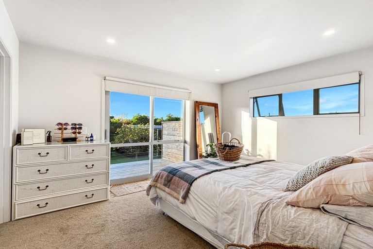 Photo of property in 233a Point Wells Road, Point Wells, 0986