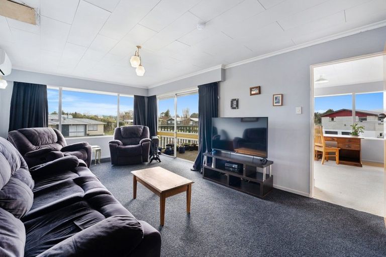 Photo of property in 15 Oberon Street, Stratford, 4332