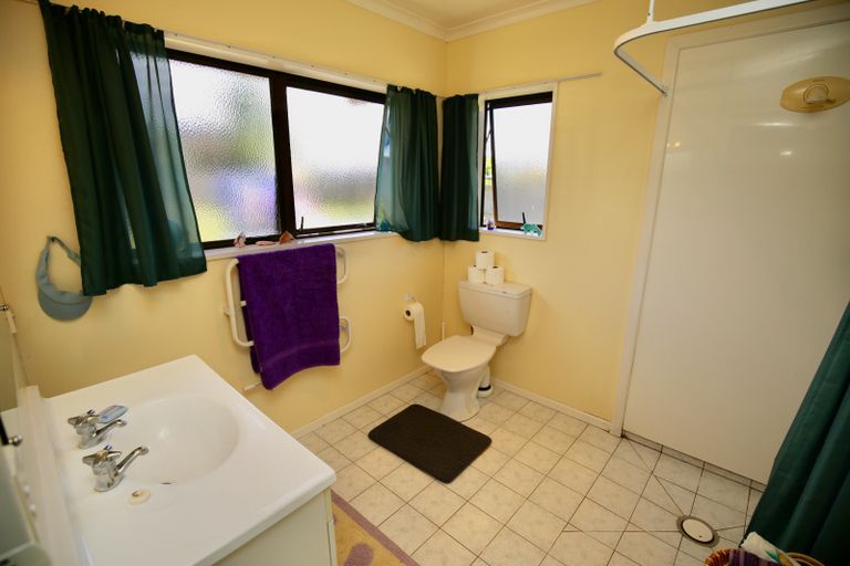 Photo of property in 2 Rata Avenue, Huntly, 3700
