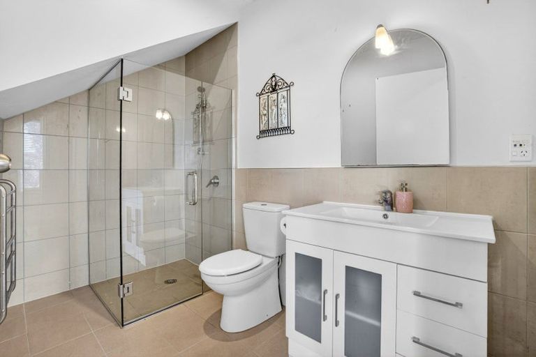 Photo of property in 10 Waitea Road, Muriwai, Waimauku, 0881