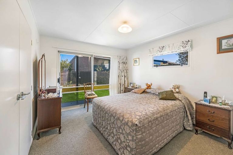 Photo of property in 22 Glamorgan Avenue, Tamatea, Napier, 4112
