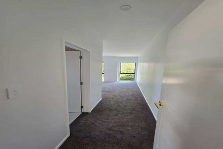 Photo of property in 33a Burberry Road, Karaka, Papakura, 2578