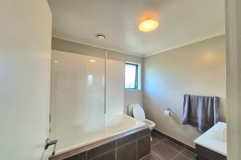 Photo of property in 20a Daytona Road, Henderson, Auckland, 0610