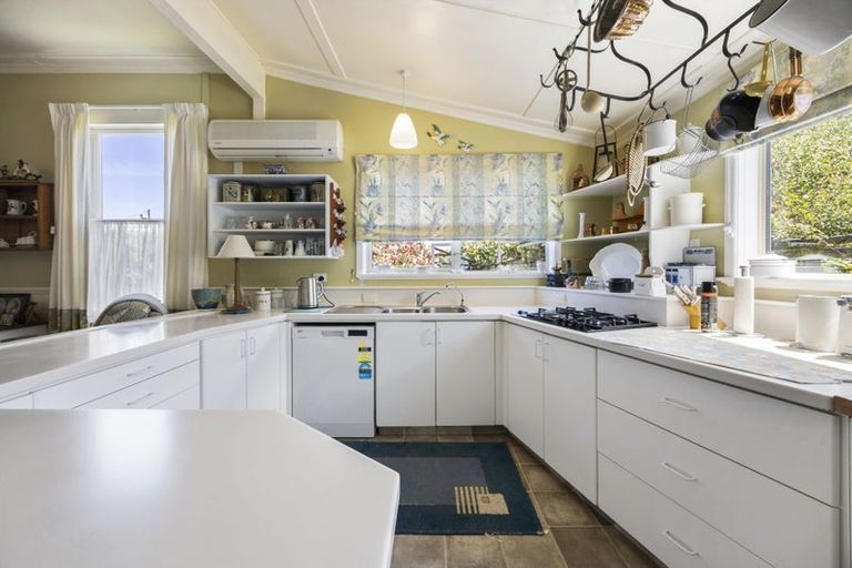 Photo of property in 47 Patu-kukupa Street, Manaia, 4612