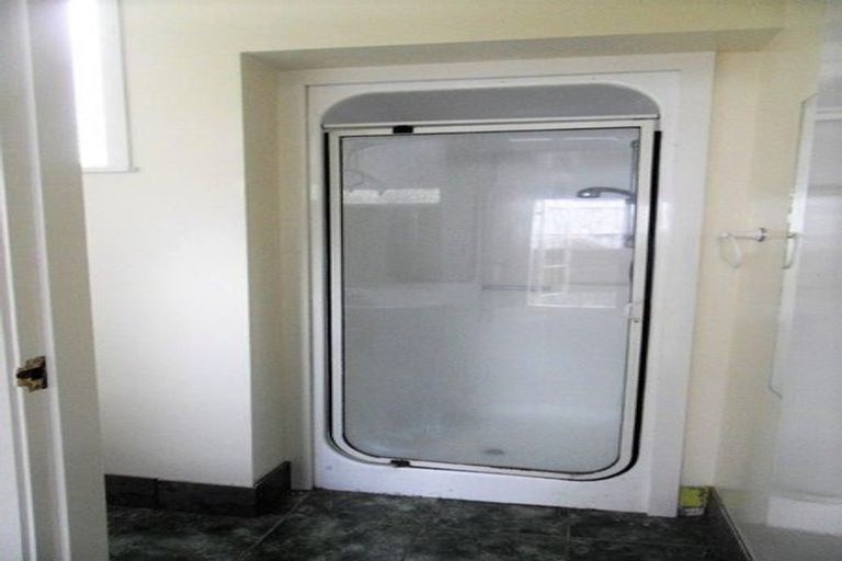 Photo of property in 56 Mortimer Terrace, Brooklyn, Wellington, 6021