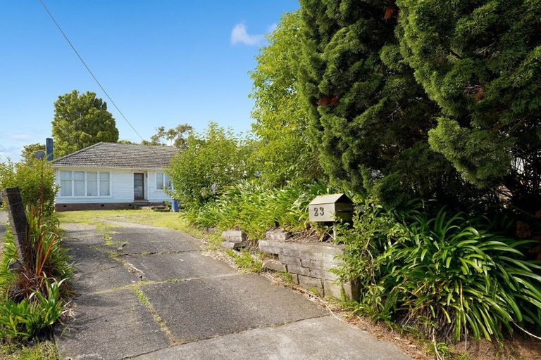 Photo of property in 23 Smythe Road, Henderson, Auckland, 0612