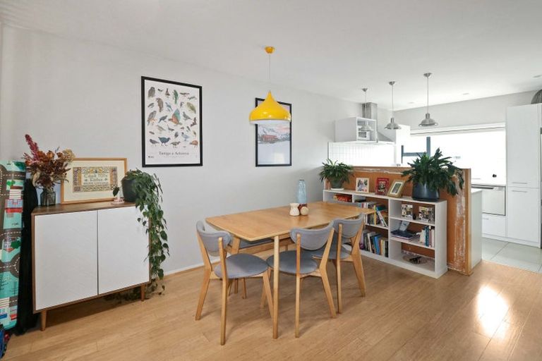 Photo of property in 19/22u Booth Street, Miramar, Wellington, 6022