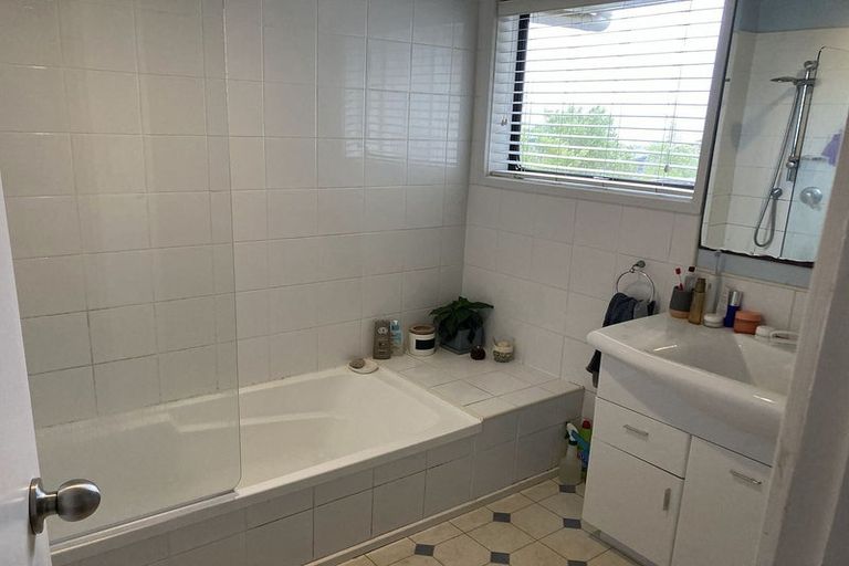 Photo of property in 21a Jelas Road, Red Beach, 0932