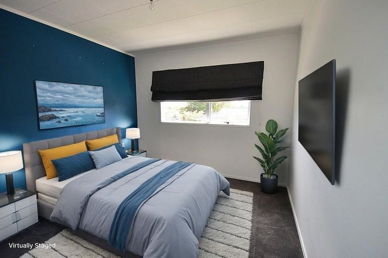 Photo of property in 18 Bundena Place, Clendon Park, Auckland, 2103