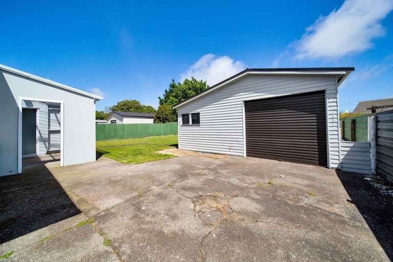 Photo of property in 275 South Road, Hawera, 4610