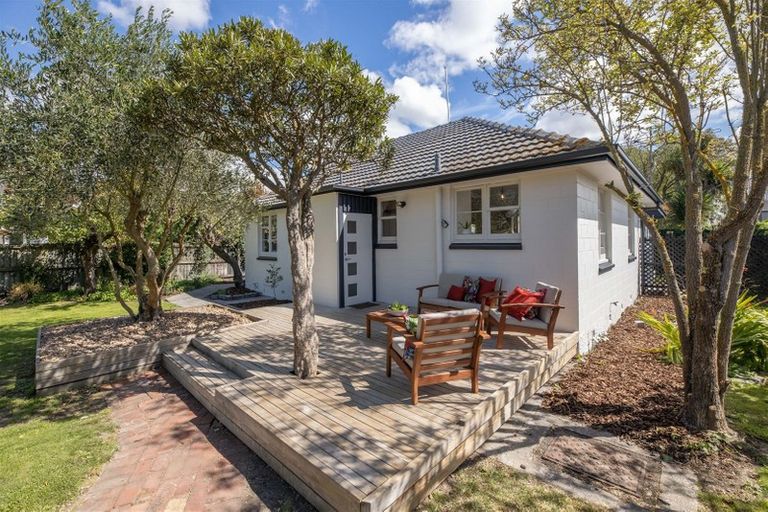 Photo of property in 124 Mcfaddens Road, St Albans, Christchurch, 8052