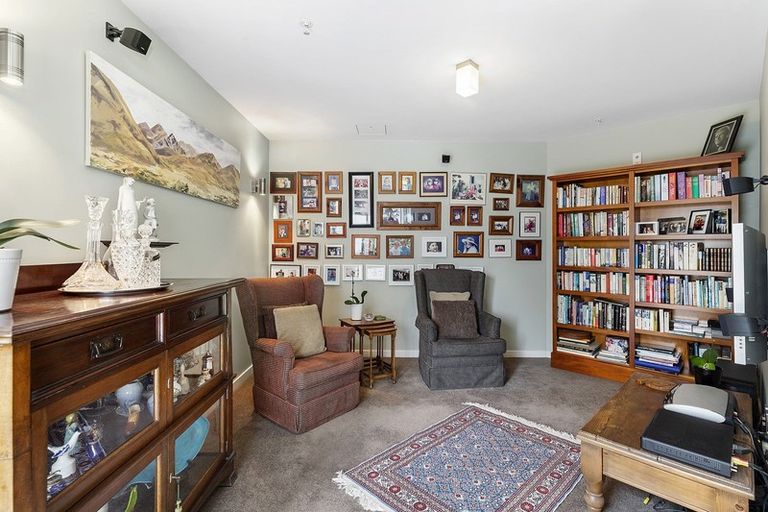 Photo of property in 2b/22 Telford Terrace, Oriental Bay, Wellington, 6011