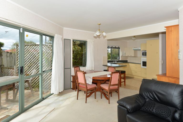 Photo of property in 8a Moehau Road, Te Kamo, Whangarei, 0112